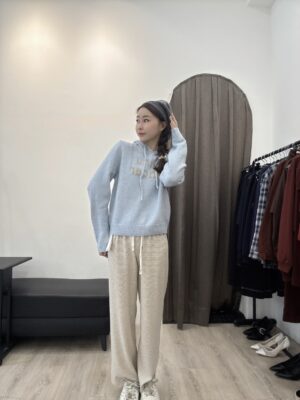 S__119660551 F581171 連帽字母針織上衣