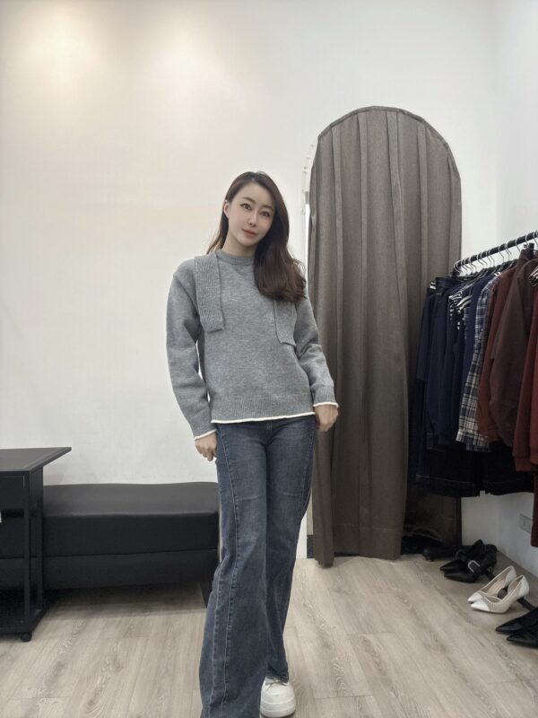 F581117 針織上衣+毛帽披肩