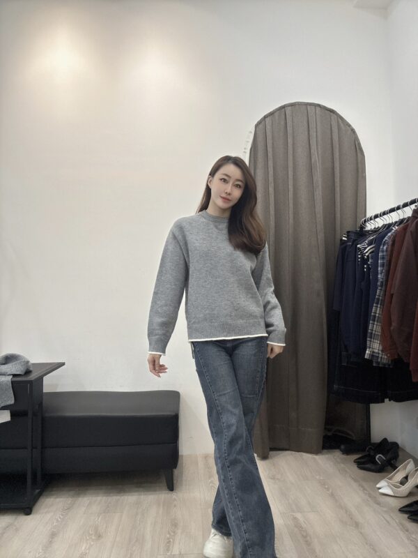 F581117 針織上衣+毛帽披肩