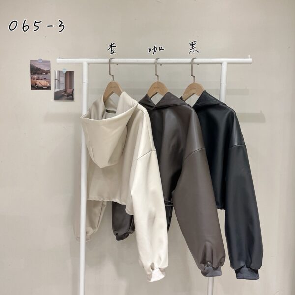 M107皮革下抽繩連帽上衣