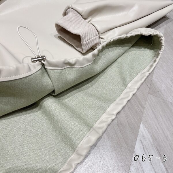 M107皮革下抽繩連帽上衣