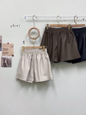 05-28547-01 M105鬆緊腰皮短褲