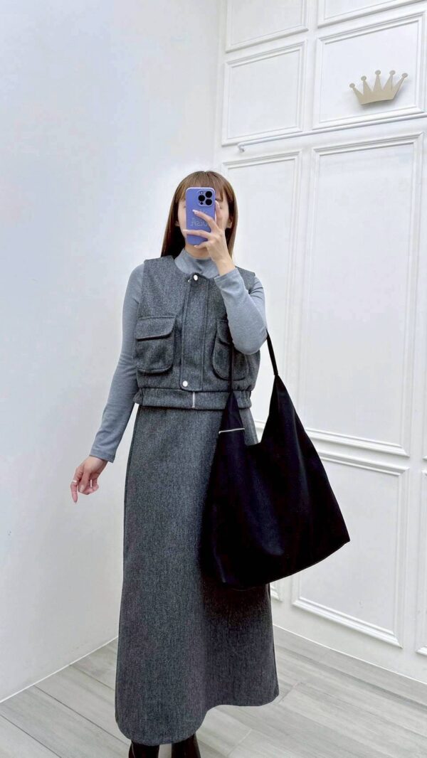 W105 毛呢背心+立領棉上衣+毛呢長裙