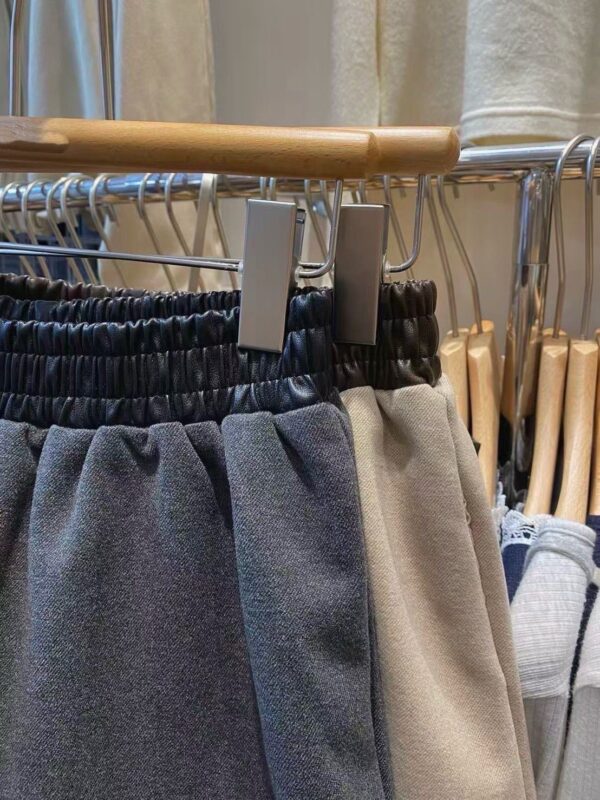 O102 撞色皮革包邊A字短褲