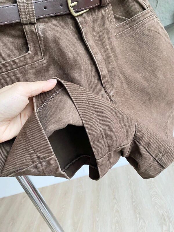 O112 附皮帶短褲