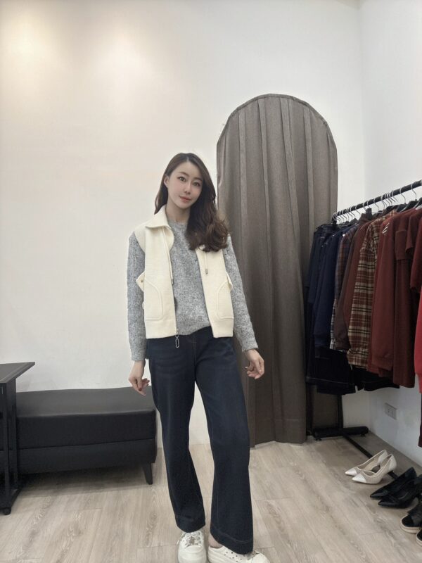 F581174 彩點針織上衣