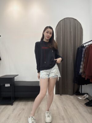 S521428 配色字母連帽上衣