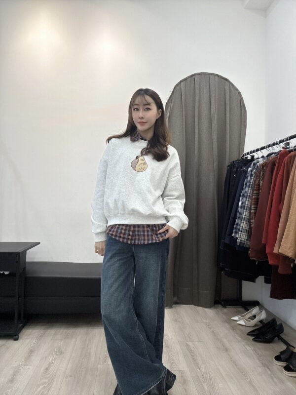 Y101 酪梨圖案大學T