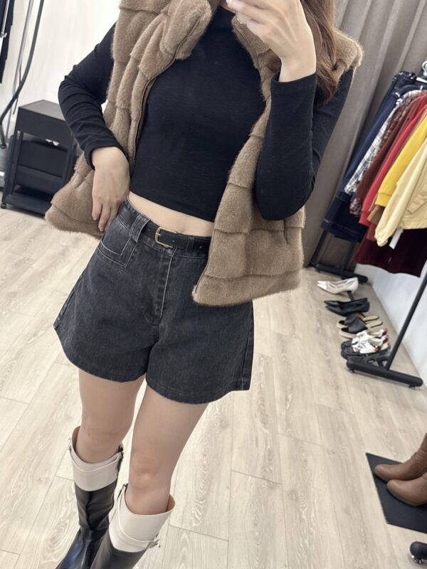 O112 附皮帶短褲