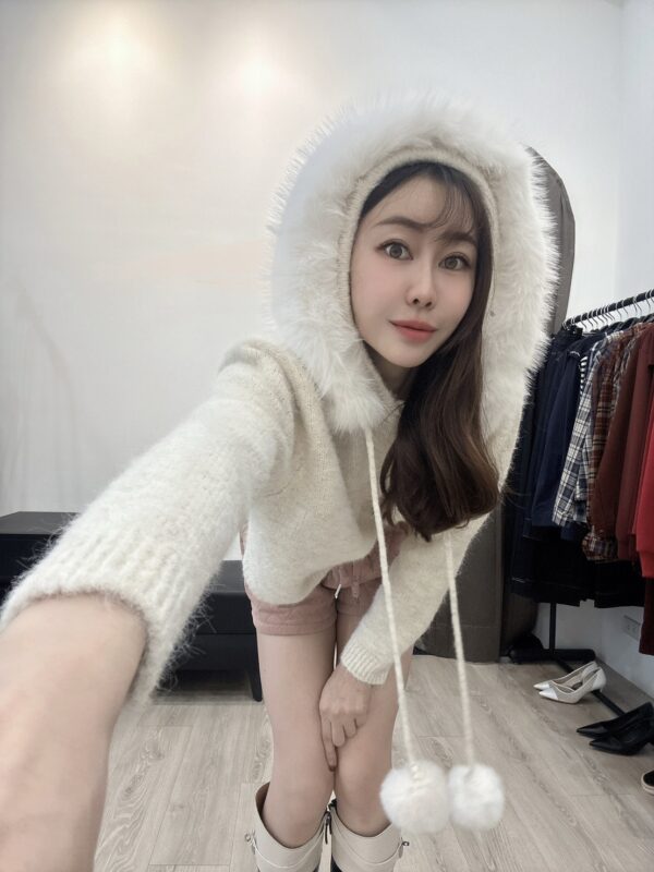 W106 毛毛領針織上衣