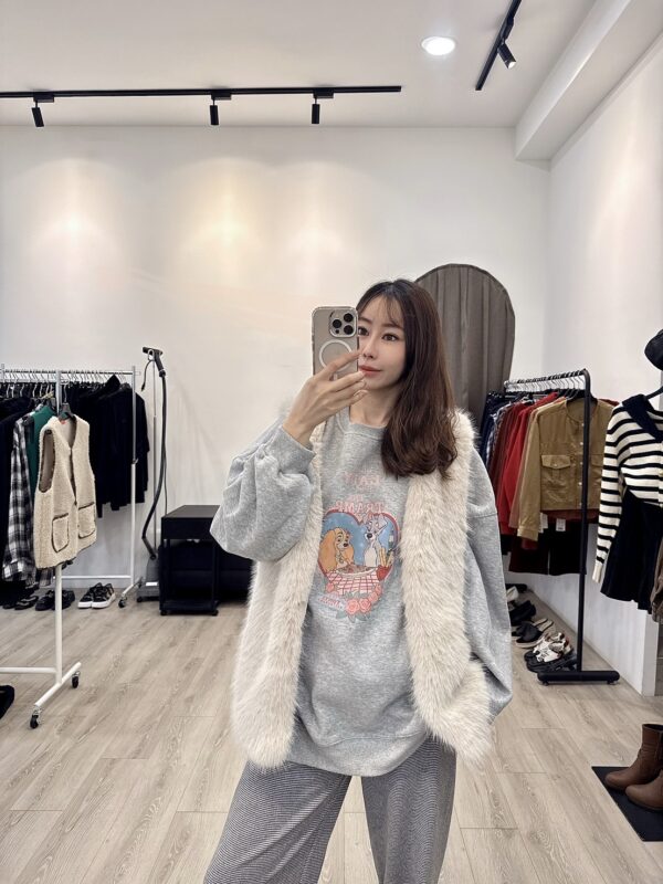 Y103 卡通愛心大學T