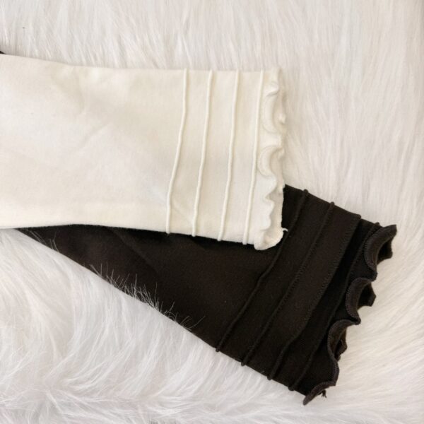 W112 木耳邊磨毛上衣