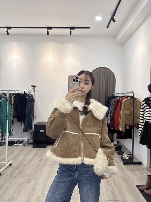 G120附包包皮毛一體外套