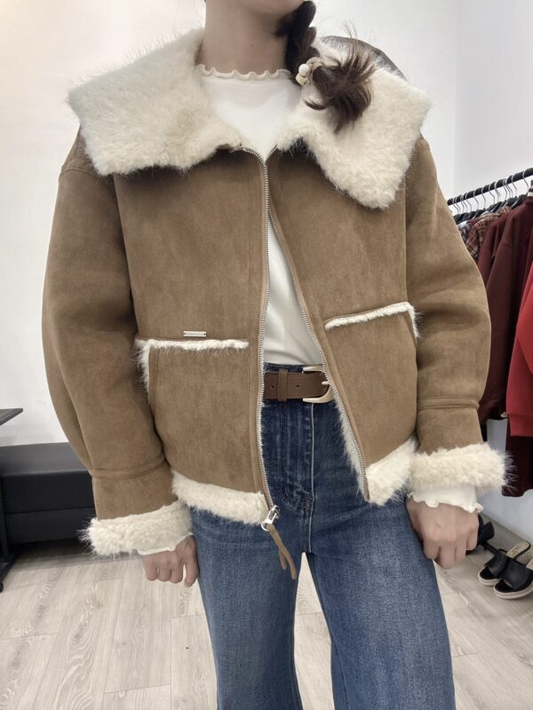 G120附包包皮毛一體外套