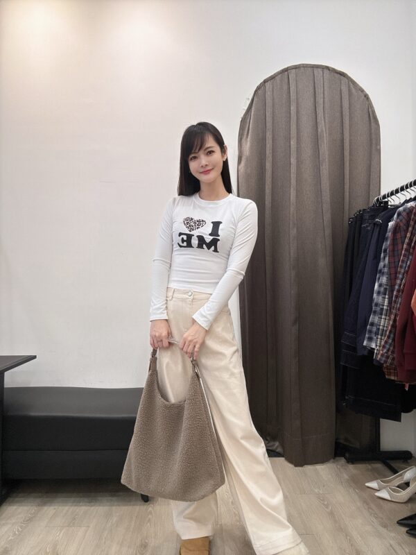 O108 LOVE豹紋短板薄長T