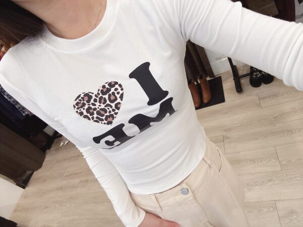 O108 LOVE豹紋短板薄長T