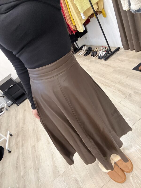 L103 大圓皮長裙