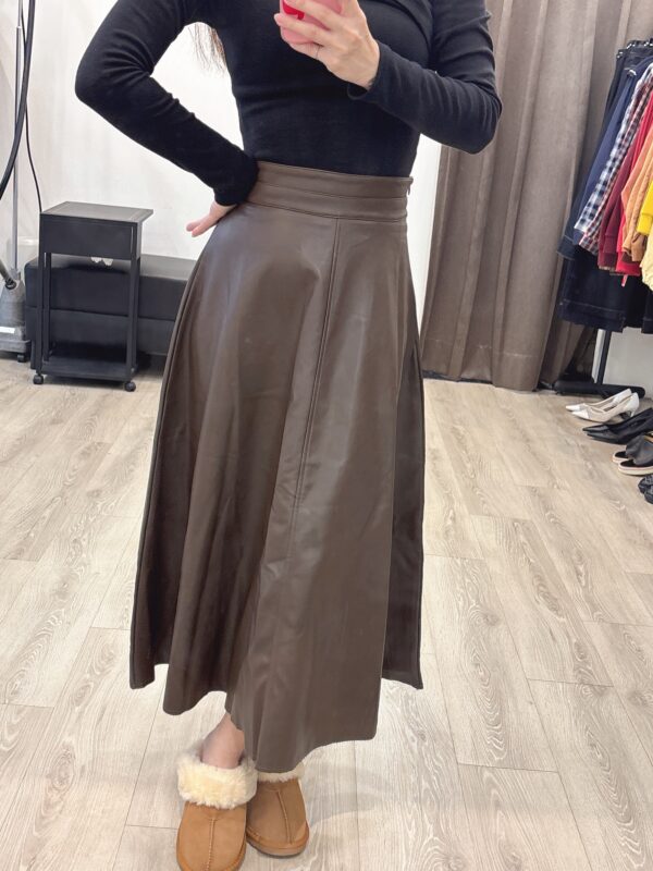 L103 大圓皮長裙