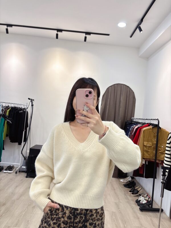 G123針織短版毛衣