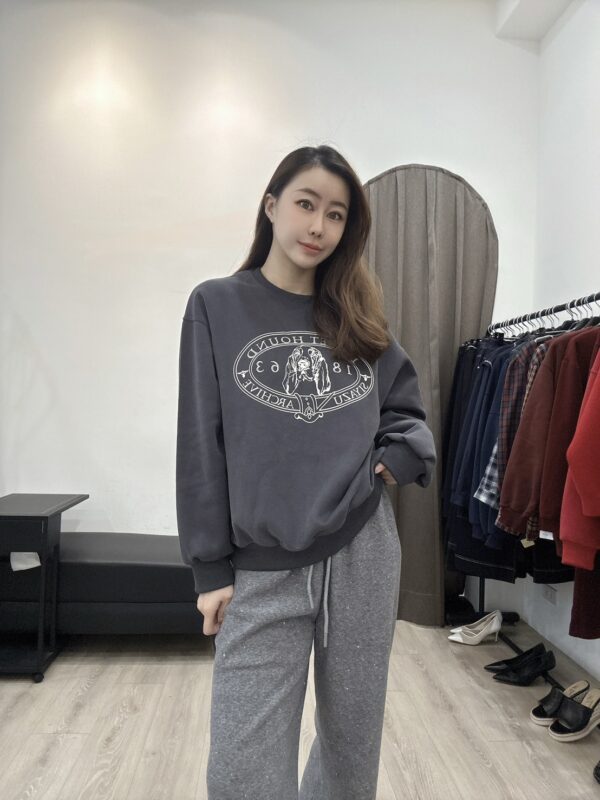 Y102 巴吉度獵犬印花圓領大學T