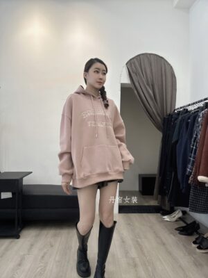 O115 刺繡連帽上衣