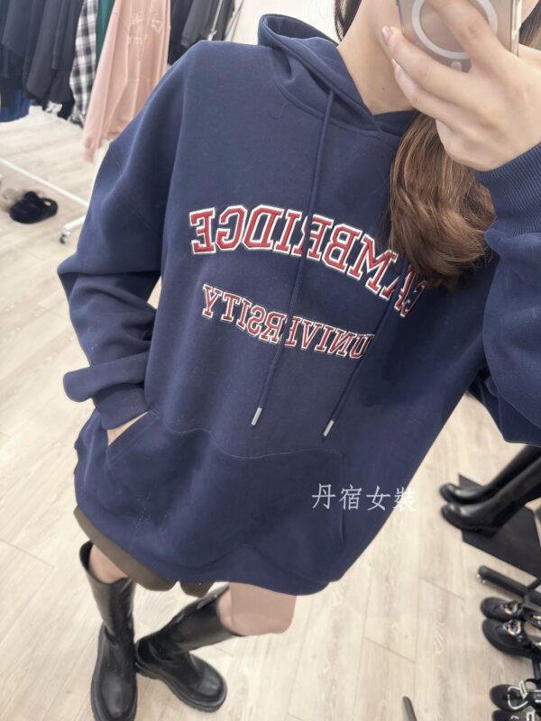 O115 刺繡連帽上衣