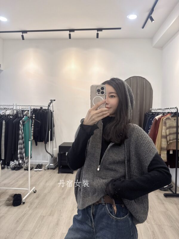 L105 麻花拉鍊針織背心