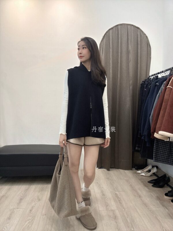 S521473 下開拉鍊連帽背心