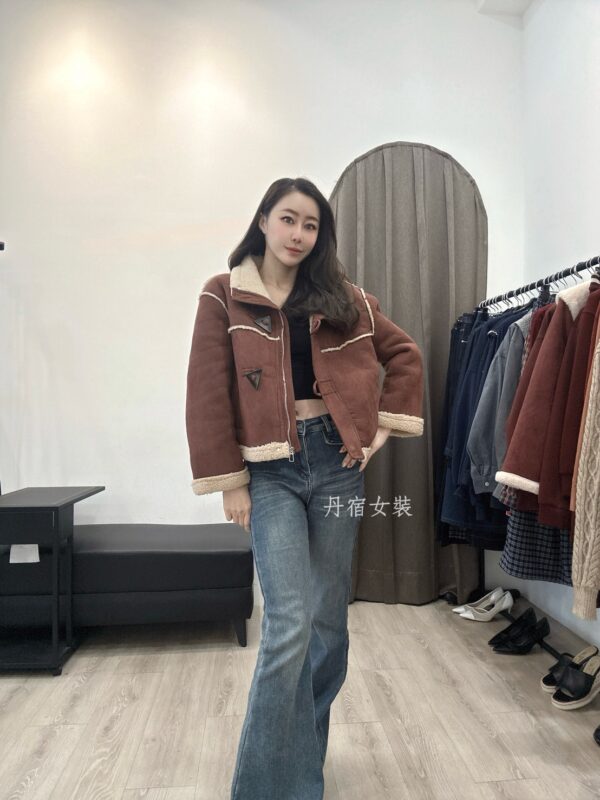 S564166 三角釦羊糕絨外套