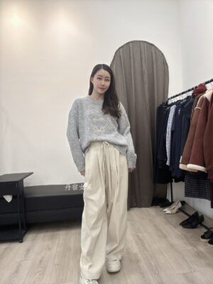 F501124 珍珠愛心刺繡毛衣