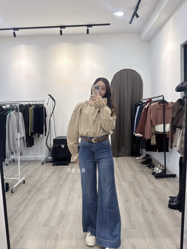 F581039 後綁帶露肩上衣