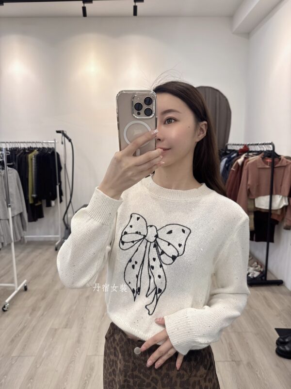 F581103 蝴蝶結亮片針織上衣