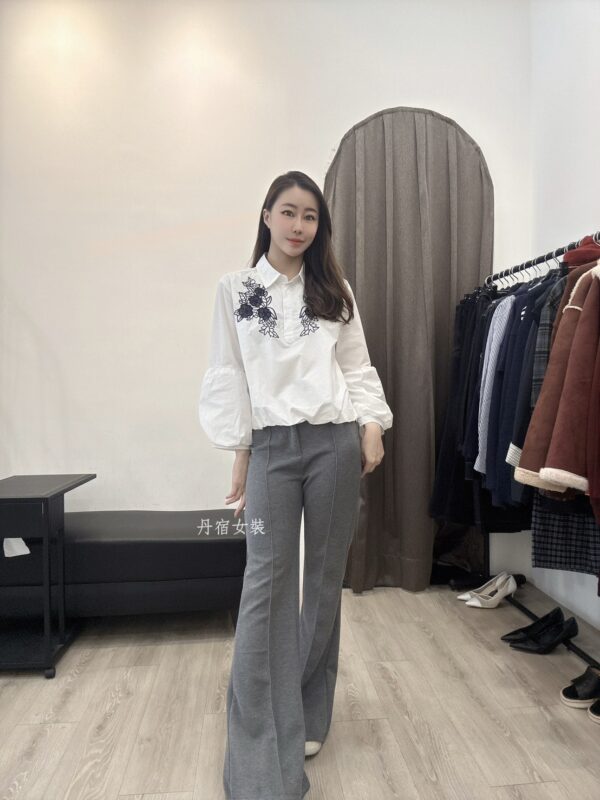 S521125 花朵刺繡燈籠袖襯衣