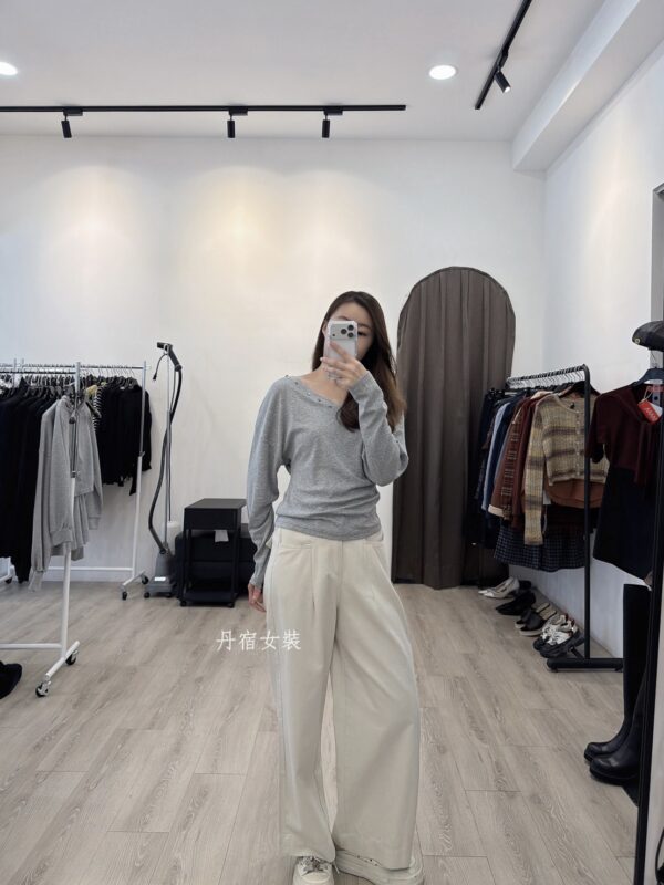 F501040 V領單抓皺上衣