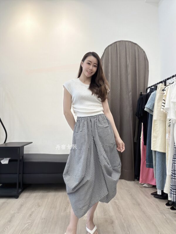 S652035 格紋不規則花苞裙