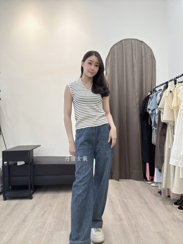 F671023 V領條紋背心