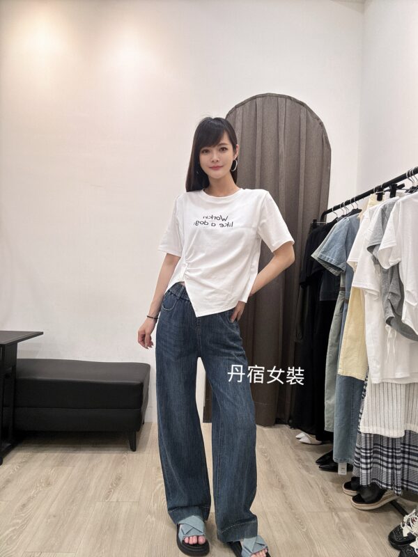 S611118-02 側釦斜擺字母短上衣