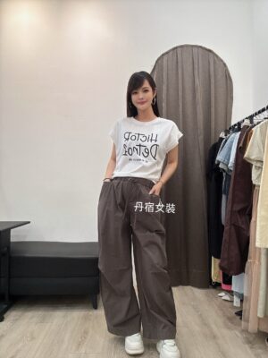 S651750 字母上衣-雙側抽繩