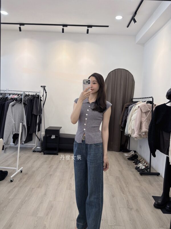 F671038 前排扣針織上衣